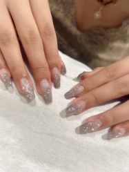 -丽心自助美甲美睫