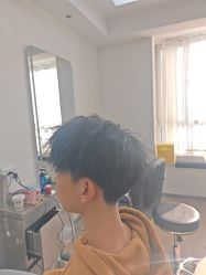 -LILI·HAIR SALON理理造型