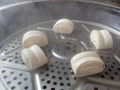 花卷-东北烧烤铁锅炖水库鱼