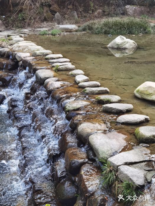 篁岭石门峡图片