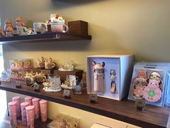 零售区-星巴克(迪士尼小镇店)