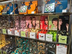 -VENCHI 闻绮(北京汉光店)
