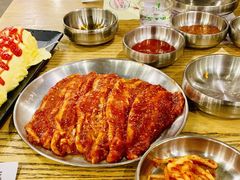 辣椒酱五花肉-姜虎东白丁烤肉(虹桥天地店)