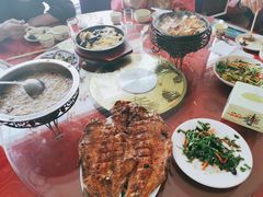 -北京龙庆四季香农家饭庄·灶台鱼·碳烤虹鳟鱼(龙庆峡店)