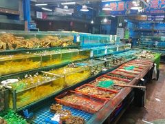-渔人湾码头海鲜市场负二楼