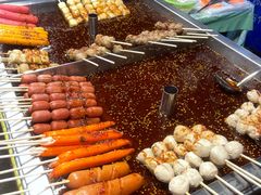 -席娜卡琳火车铁道夜市