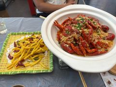 -肥肥虾庄·金牌油焖大虾(东湖欢乐谷店)