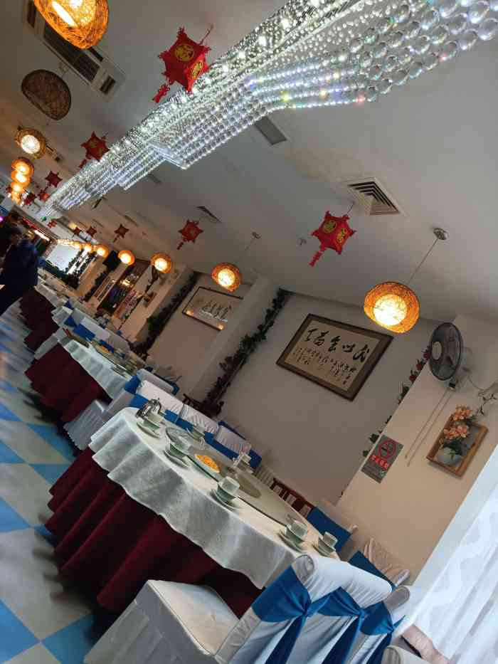 聚鲜楼·川湘家常菜烧烤羊蝎子(台湾街店)