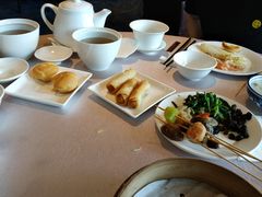 鸡丝炸春卷-豫园万丽酒店-万丽轩中餐厅(河南南路店)