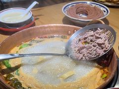 -洱火云南酸菜牛肉火锅(石景山当代商城店)