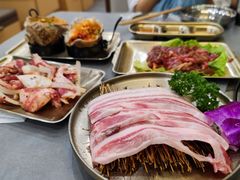 -围炉肉舍丹东海鲜烤肉·烤活鳗(步行街店)