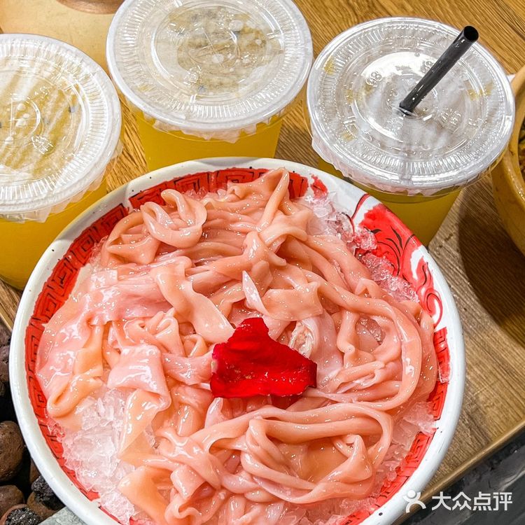 推荐涮烫10秒左右，一个人可以承包一整盘！