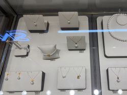 -RUANS阮仕珍珠(北京蓝色港湾店)