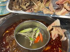 -金鼎雪山牦牛杂火锅(理县总店)