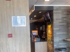 -麦当劳(国家体育场南路店)