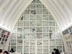 -钟书阁(松江泰晤士小镇店)