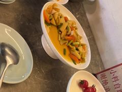 -卢大鲜鱼头捞饭(美利广场店)