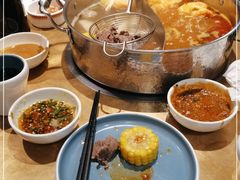-左庭右院鲜牛肉火锅(金山万达店)
