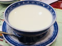 -赵记传承特色牛奶甜品(泉城广场店)