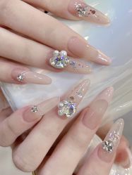 -秀色美甲美睫纹绣护肤