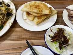 -铁东熏肉大饼铺老二马路黑牌子