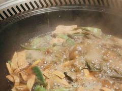 -锅老头海鲜铁锅炖