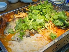 -在巷子里的烤肉店·螺蛳粉烤鱼·牛蛙(和美城店)