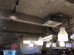 -老房老舍重庆火锅(假日城市店)