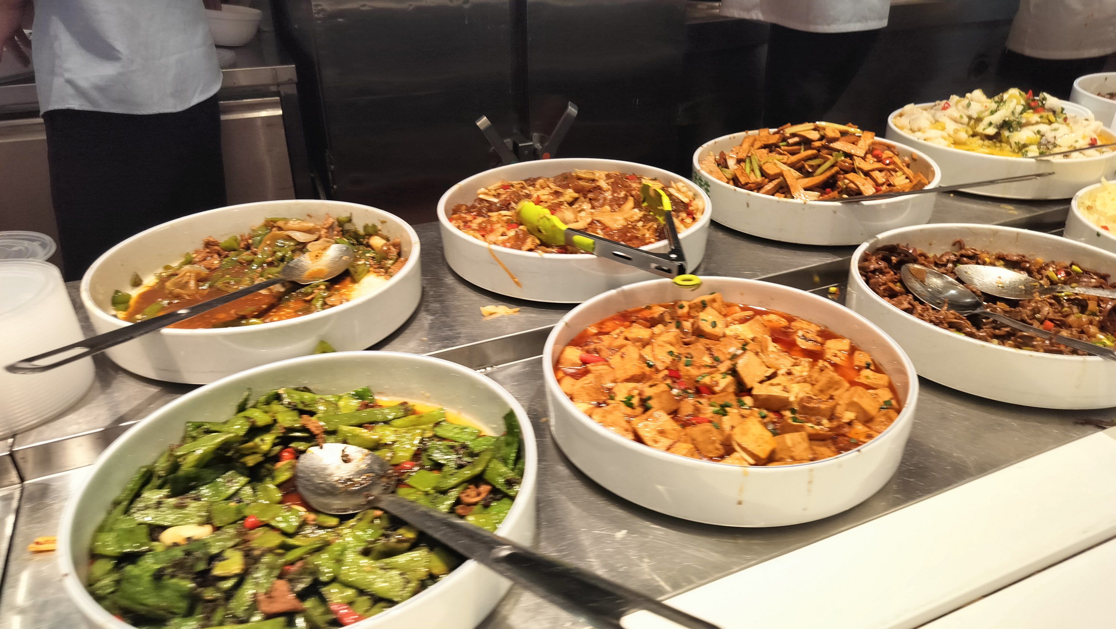 《超好吃  超便捷的自助快餐》