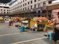 -三亚新鸿港水果一级批发市场