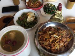 -小六汤包砂煲菜(文景路店)