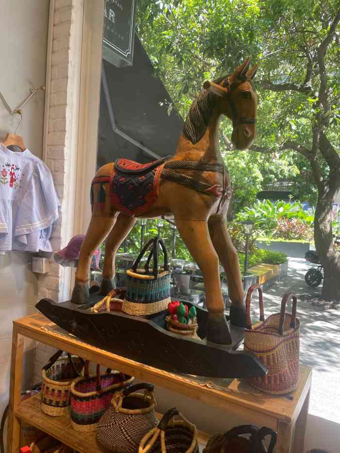 恋物百货商店(华侨城店)-"不得不说,里面挺多东西虽然都不算是必需品.