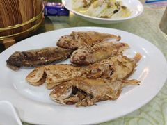 -鹏城人家海鲜酒家·23年老字号(较场尾店)