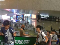 -哈尔滨西站(地铁站)