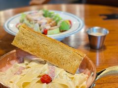 -I HOLIC艾豪丽披萨(KKone店)