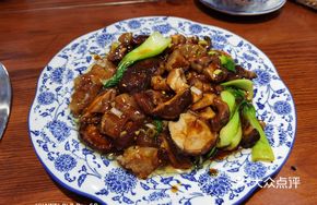 Braised Pork Ribs with Mushrooms