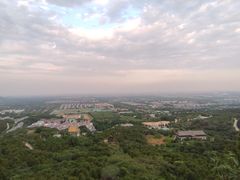 -鬼笑石后山停车场