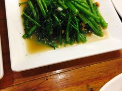 -J Daeng Seafood