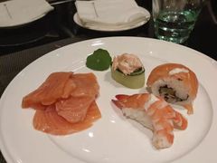 -大中华希尔顿酒店-念自助餐·嗨啤·小龙虾
