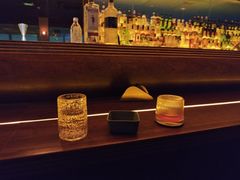 -SU lounge the lake view湖景酒廊