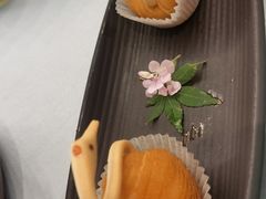 天鹅榴莲酥-南棠馆粤菜坊(群光店)