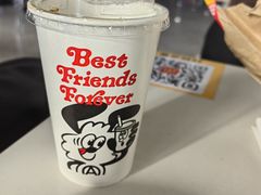 -麦当劳(呼和浩特火车站店)