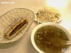 一个人的早餐-王胖子驴肉火烧(鼓楼店)
