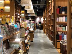 -百新书局(尚悦湾店)