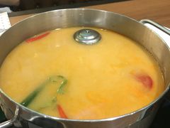 -樾餐厅泰式海鲜火锅(民歌湖店)