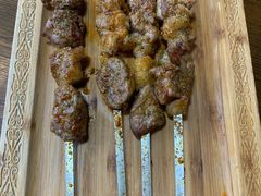 纯羊肉烤肉-歹歹的加个面过油肉拌面