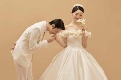 点击看大图 -挪娅婚纱摄影皇家会所