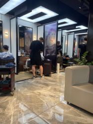 -Z.X HAIR SALON张新美业