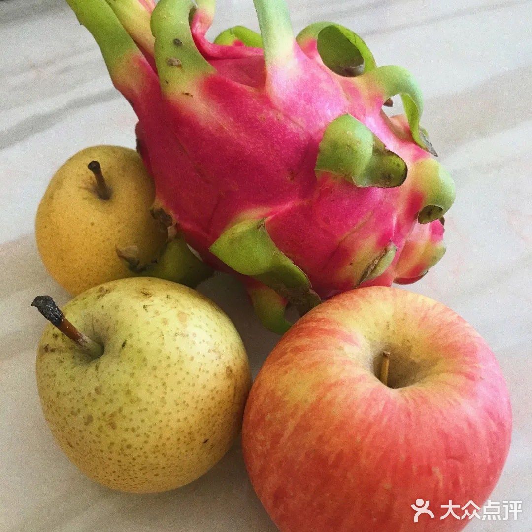 过年啦，家家户户的客厅上，水果是必不可少的