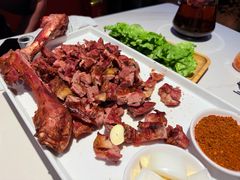 -小河公主秘制烤羊腿(小绿谷店)